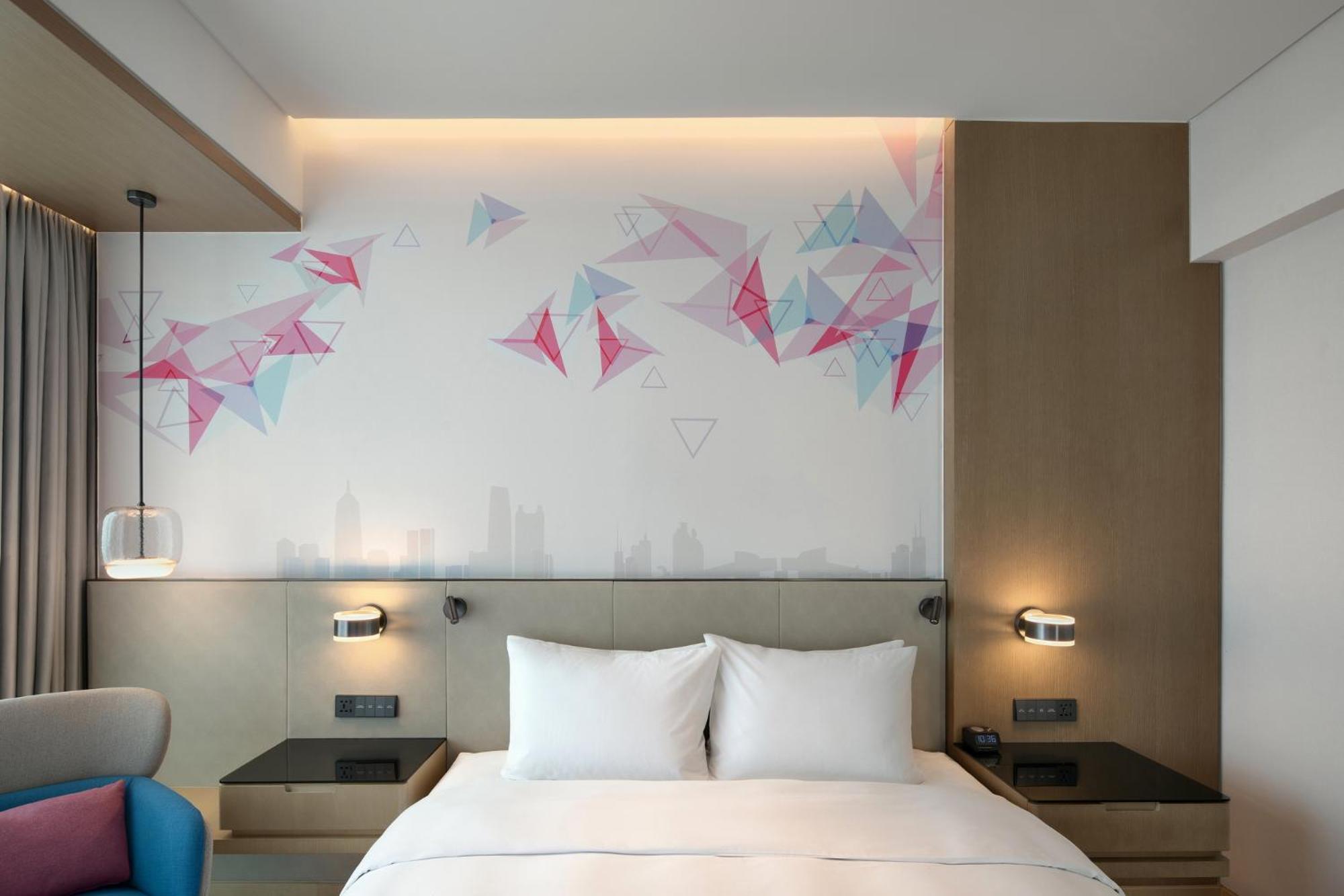 Hilton Garden Inn Shenzhen World Exhibition & Convention Center Exterior photo