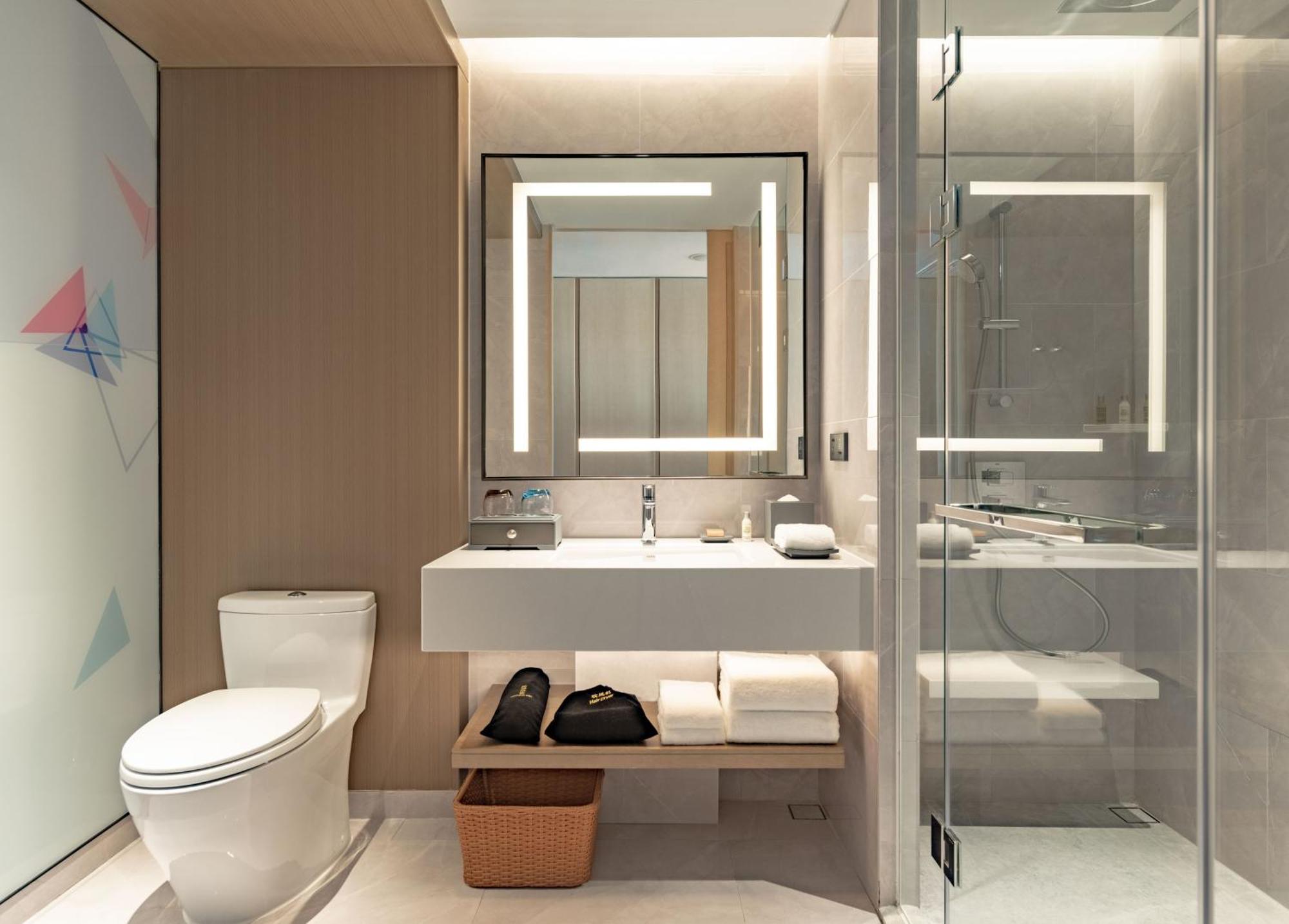 Hilton Garden Inn Shenzhen World Exhibition & Convention Center Exterior photo